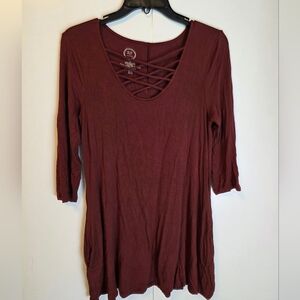 Maurices Size Medium Maroon 3/4 Sleeve Top
